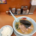 山岡家 厚木店 - 