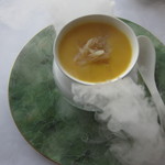 Yan Toh Heen  - 楊枝甘露。ポメロとタピオカがよい舌触り。