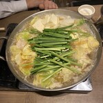 博多天神 もつ鍋 お多福 - 