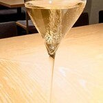 マンサルヴァ - シャンパン『アンドレ・ロベール* ル・マニル / オジェ』