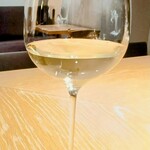 マンサルヴァ - 白ワイン『セクラ』(冷前菜『蛤・ブロッコリー・葉山葵』とペアリング)