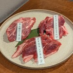 ジンギスカン ひげのうし - お一人様限定プラン（ラム肩ロース、アイスランドラム、サフォーククロスラム）