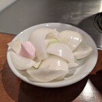 ジンギスカン ひげのうし - セットの玉ねぎ