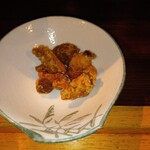 ぴんぽん - サービスのマグロの何か心臓かも唐揚げ