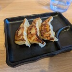 茂ちゃんラーメン - ぎょうざ3個