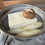 そば処 湧水 - 蕎麦豆腐の湯豆腐