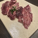 焼肉 泰 - ほほ肉 塩