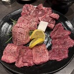 焼肉 泰 - 生タンセット 