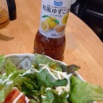 しゃぶ葉 - 【おまけ】このコスモスのドレシングが良かった。
