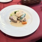 ビストロ・プティポワ - メイン（ポークフィレとホタテ貝のフリカッセ）