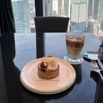 Hills House Dining 33 Pâtisserie à la Maison - 