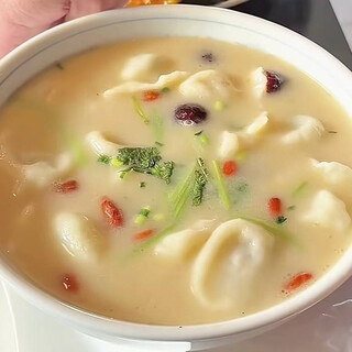 【蒲田東口店限定メニュー】健康薬膳スープ餃子