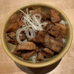 迂直 - ゴロ肉ご飯