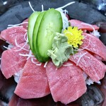 とれとれ横丁 - 本まぐろ三色丼