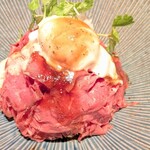 cafe BONHOMME - 鮮度あるローストビーフで美味しそう。