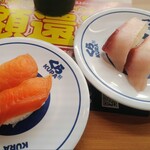 無添くら寿司 - 料理写真:サーモンとハマチ