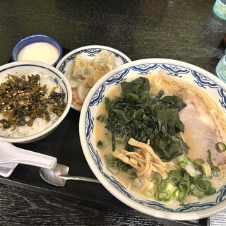 博多麺房 赤のれん_1