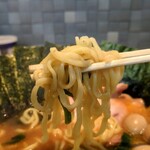 ラーメン 野良裏家 - 麺リフト