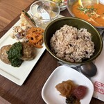月下老 - 一汁三菜ランチ