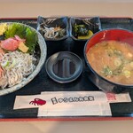 ゆうまん丸食堂 - 