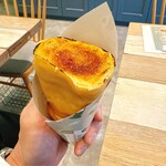 生クリーム専門店 MouMou Cafe - 斜めからの眺めです
