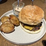 SMOKE DOOR - お皿を熱々でサーブしてくれるから冷めない