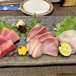 地鶏と海鮮 旬彩美酒 高志 - 