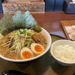 三宝亭 村上店 - 