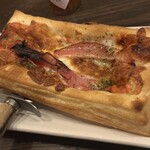 牡蠣と燻屋かつを - ピザ