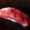 米八 - 料理写真:鮨本マグロ