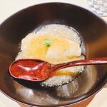 鮨 真 - 粉つけて焼いた牡蠣を大根おろしで煮たの