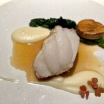 レストラン オオツ - ﻿◆長谷川さんアンコウ じゃがいもピュレ アンコウブイヨン ちぢみほうれん草