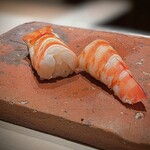 たかおか - 相変わらず見事な天然物を揃えて凄いです。プリンとはじけると甘みがどっと。