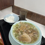 新橋ニューともちんラーメン 川崎駅前店 - 