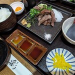 鉄板ダイニング岡田 - 