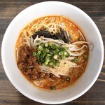 担担麺家 たけうち - 汁なし担担麺　　　　　　　　　　　　　　　　　　　　　　　　　上には 肉味噌、白・黒のすりごま、ネギ、モヤシ