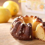 立町カヌレ+ - 「リモーネ」広島産レモンをふんだんに使ったケーキ