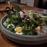 QUAYS pacific grill - ケールのサラダ