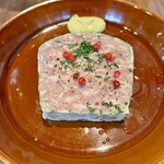 フレンチ大衆食堂 ボッチ - シェフの手作りパテドカンパーニュ　単品600円