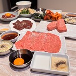 焼肉縁 吉祥寺総本店 - 名物：中とろロース