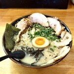 とんこつらーめん 黒竜 - チャーシューメン（塩）