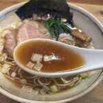 だし・麺 未蕾 - 出汁の旨味と香りを感じるスープ
