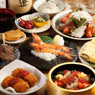 新鮮な食材をふんだんに使用した創作のコースが人気