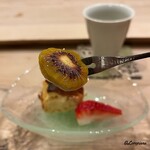御料理 寺沢 - ゴールデンキウイ