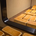 珈琲とパン ふたつ - 