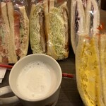 サンドイッチ カフェ 奄美 - 