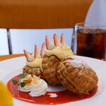 マダム ボンボニエール - ミルフィーユセット（1480円） ・アイスティー