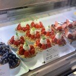 マダム ボンボニエール - ショーケースの中のケーキたち