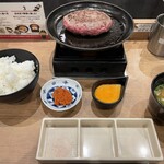 釜炊きごはんとハンバーグ タイチ食堂 東京新橋店 - 