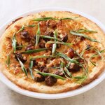 ビールに合う！牛すじと九条ねぎの14ピッツァ